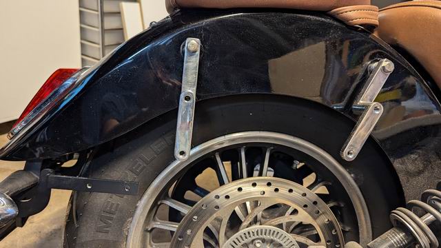Rear bracket